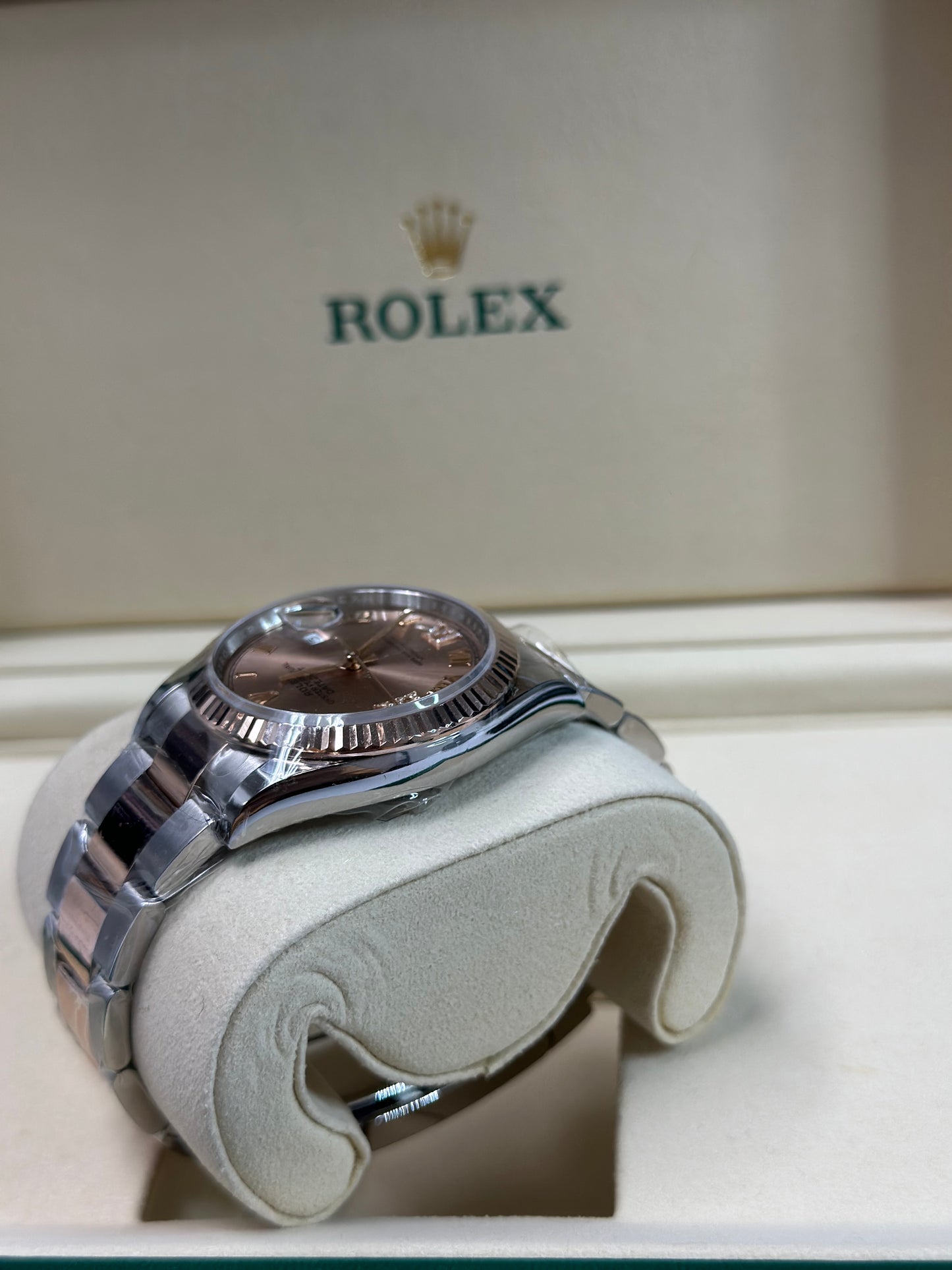 Rolex Datejust 36 Rose Diamond Roman Vi And Ix Dial on Oyster 126231 Papers 2026