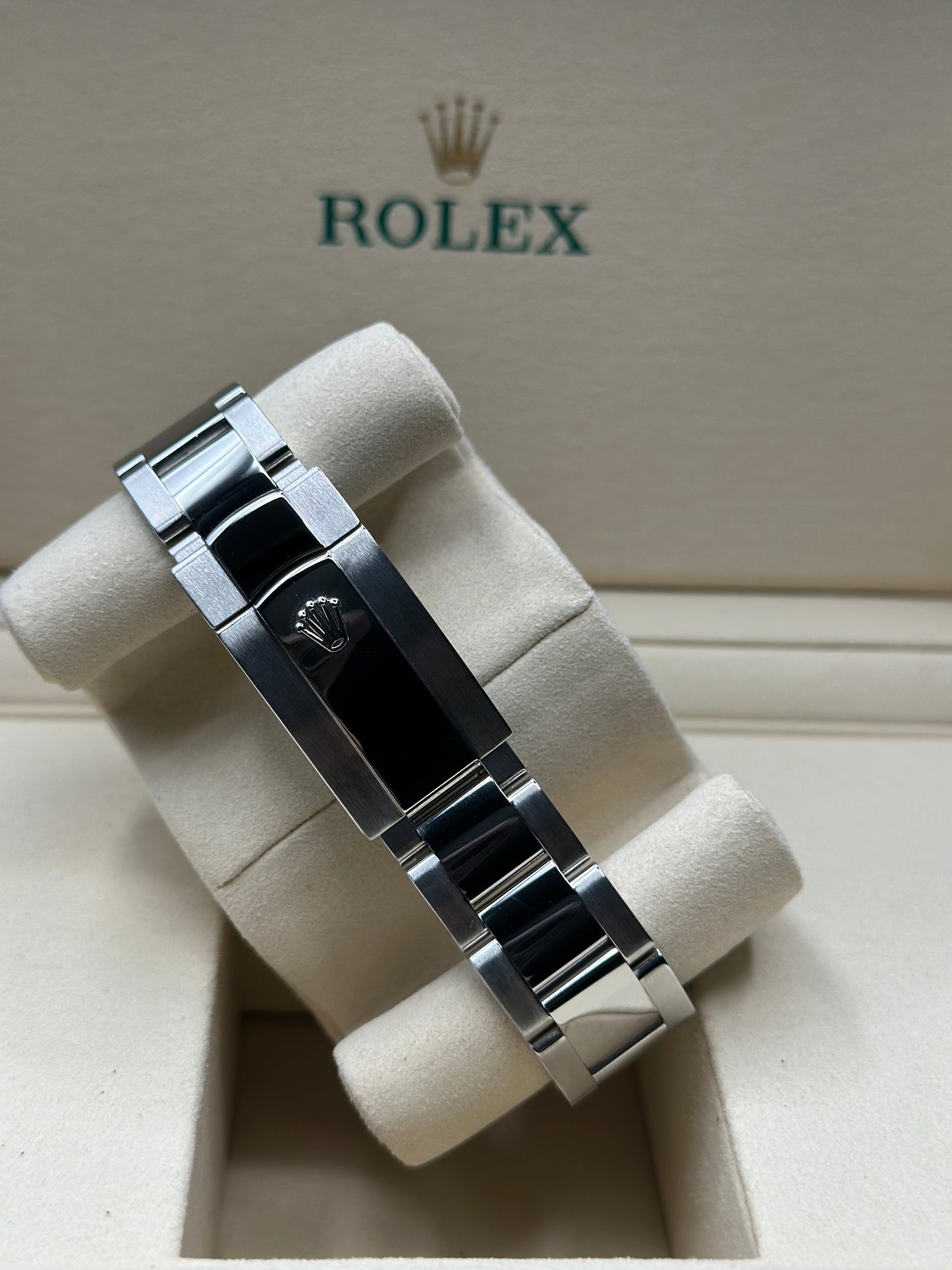 Rolex Datejust 41 Black Index Dial on Oyster 126334 Papers 2020