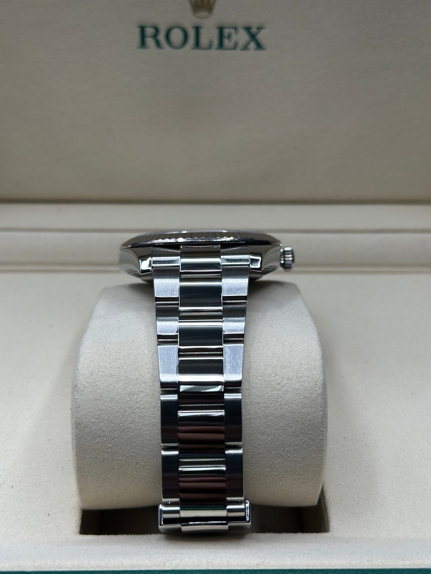 Rolex Datejust 41 Black Index Dial on Oyster 126334 Papers 2020