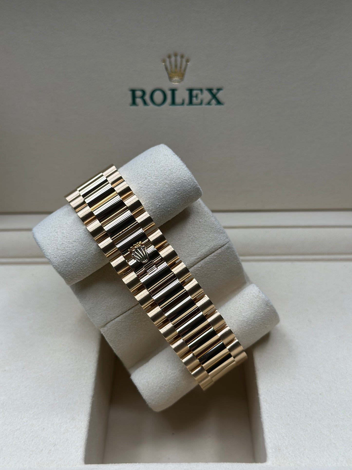 Rolex Day-Date 40 Green Roman Dial on President 228238 Papers 2026