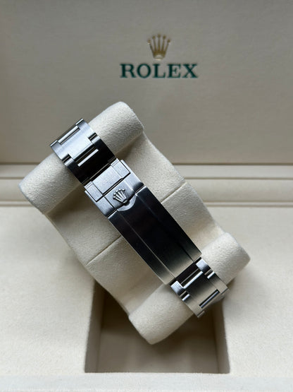 Rolex Submariner Black Dial on Oyster 116610LN Papers 2019