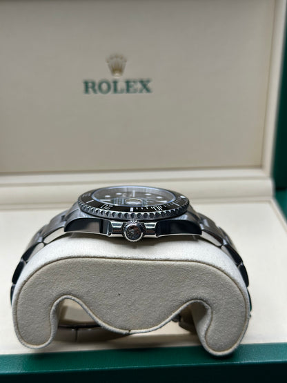 Rolex Submariner Black Dial on Oyster 116610LN Papers 2019
