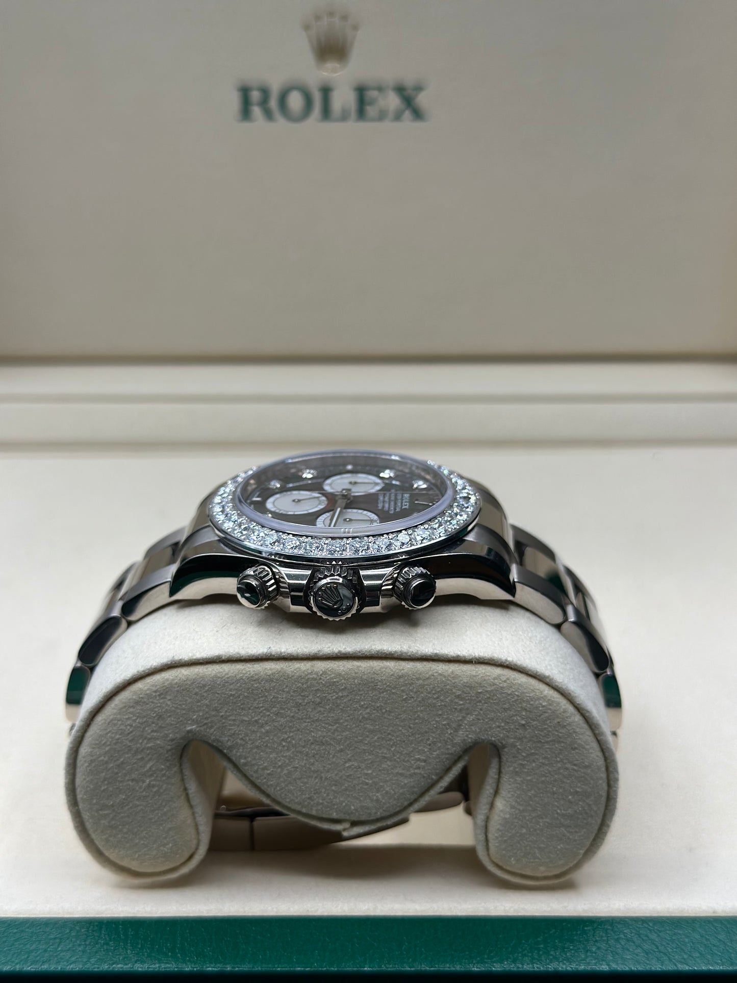 Rolex Daytona Black And White Mother-Of-Pearl Diamond Dial on Oyster 126579rbr Papers 2025