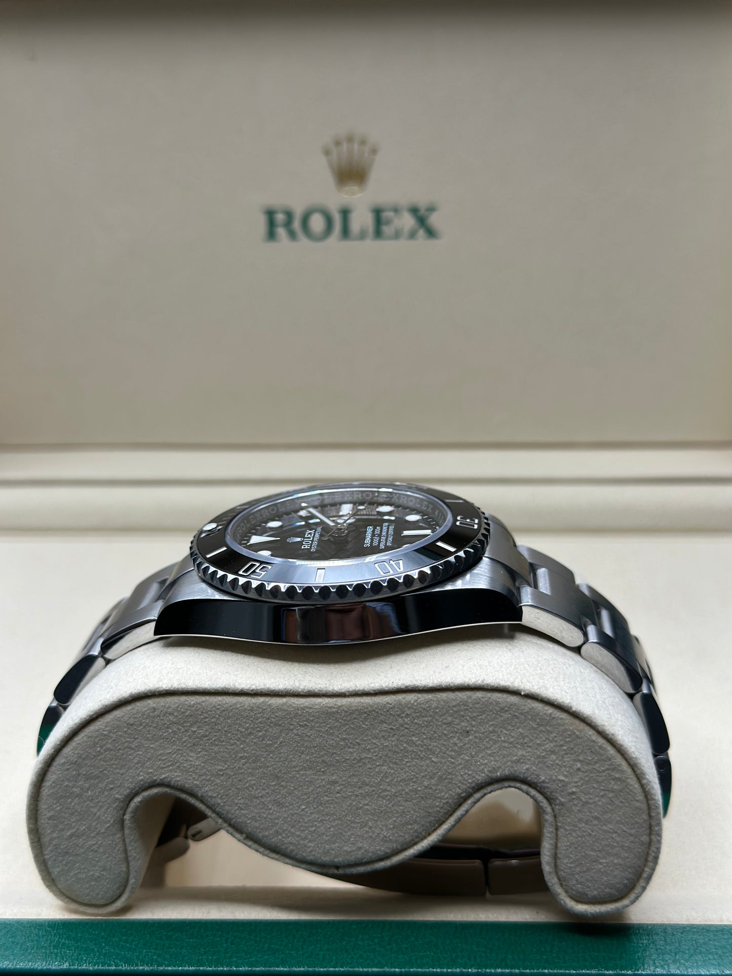 Rolex Submariner No-Date Black Dial on Oyster 124060 Papers 2022