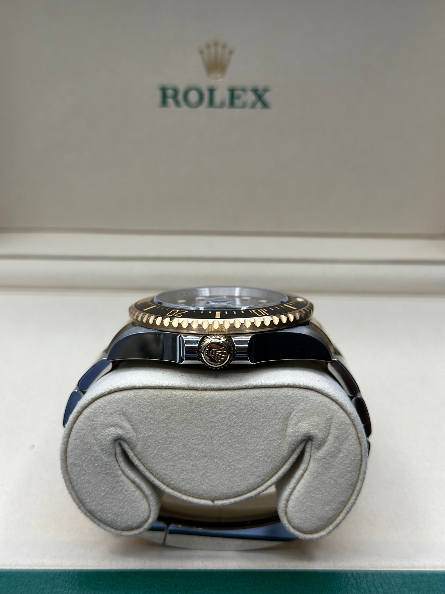 Rolex Sea-Dweller 43 Black Dial on Oyster 126603 Papers 2025