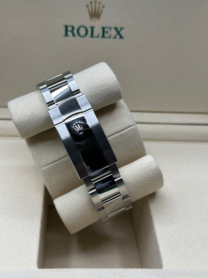 Rolex Datejust 41 Mint Green Index Dial on Oyster 126300 Papers 2026