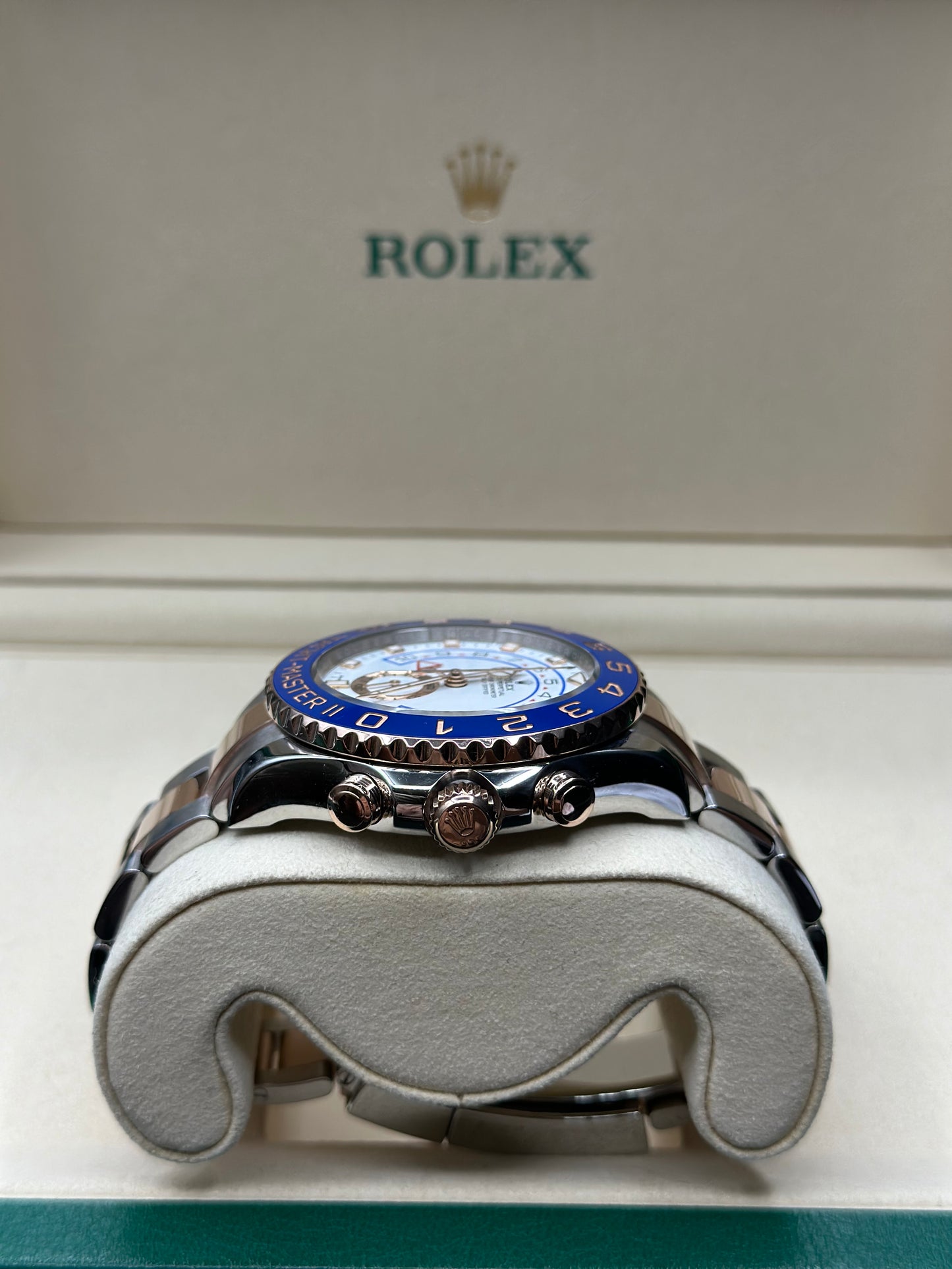 Rolex Yacht-Master II White Dial on Oyster 116681 Papers 2022