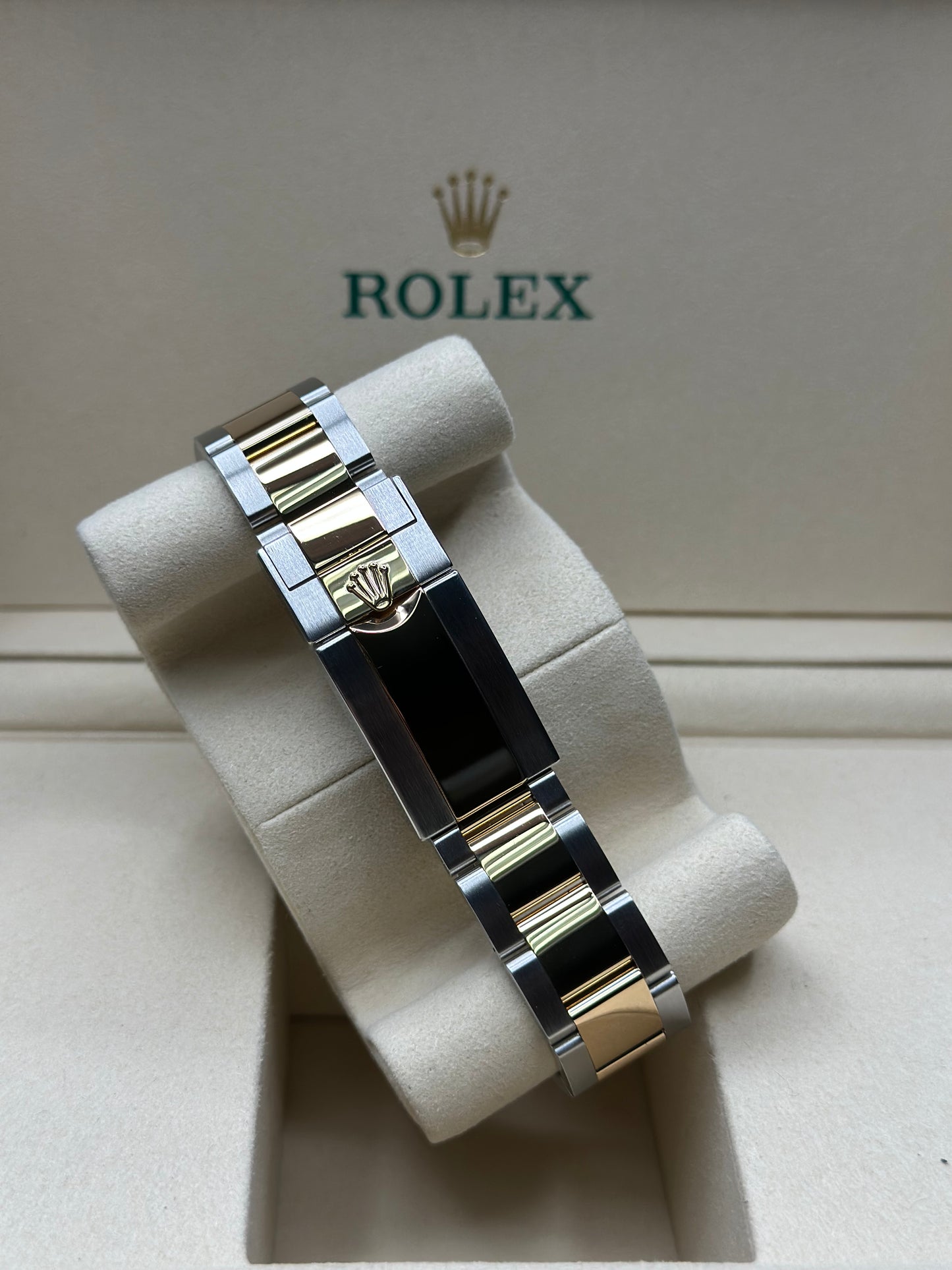 Rolex Daytona Golden Index Dial on Oyster 126503 Papers 2026