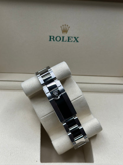 Rolex Daytona Black Dial on Oyster 126500LN Papers 2025