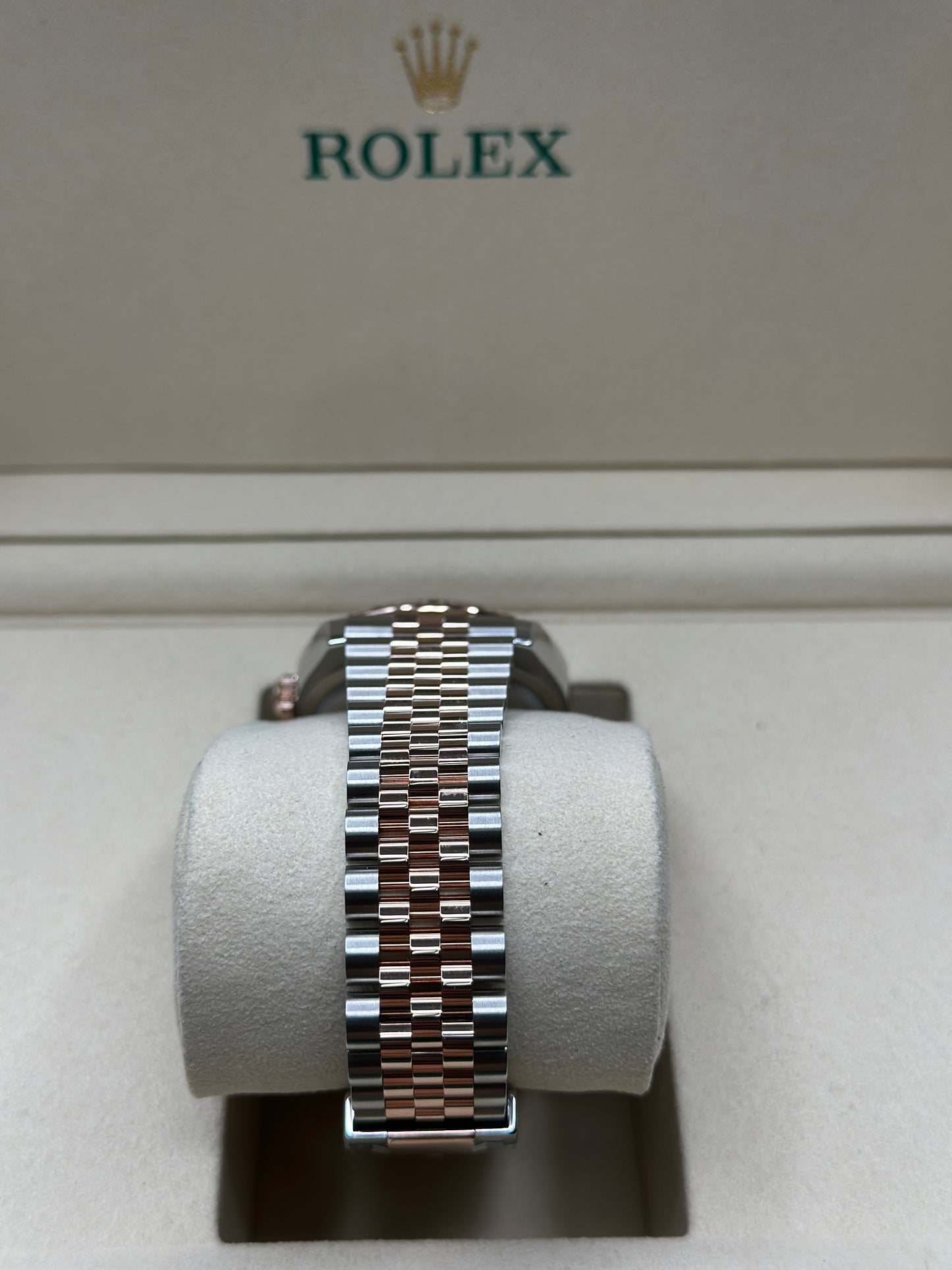 Rolex Datejust 36 Rose Roman diamond six & nine Dial on Jubilee 126231 2025