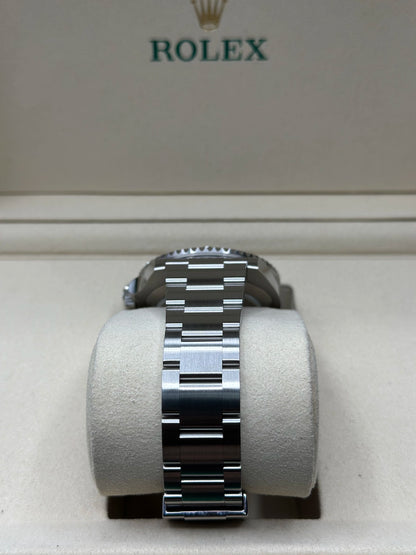 Rolex Submariner Black Dial on Oyster 126610LN Papers 2026