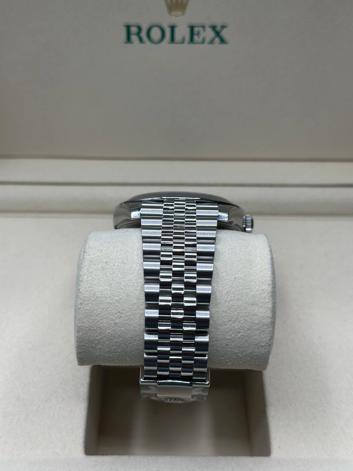 Rolex Datejust 41 Blue Roman Dial on Jubilee 126300 Complete 2026