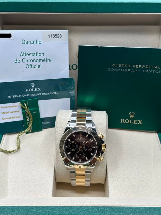 Rolex Daytona Black Dial on Oyster 116523 Complete 2005