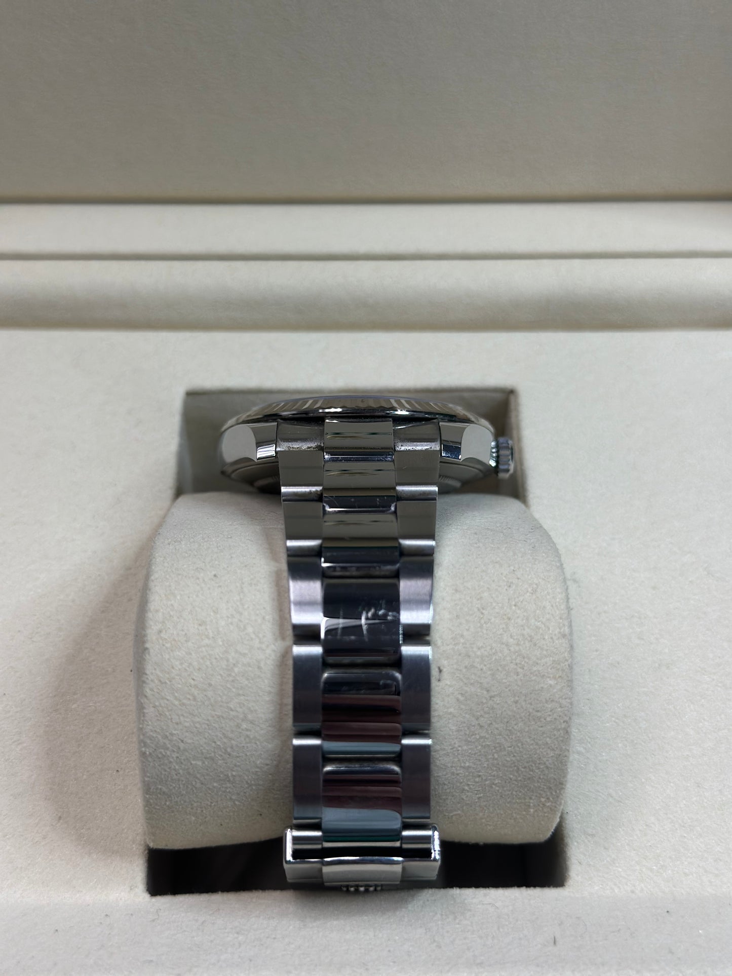 Rolex Datejust 41 Silver Index Dial on Oyster 126334 Papers 2021