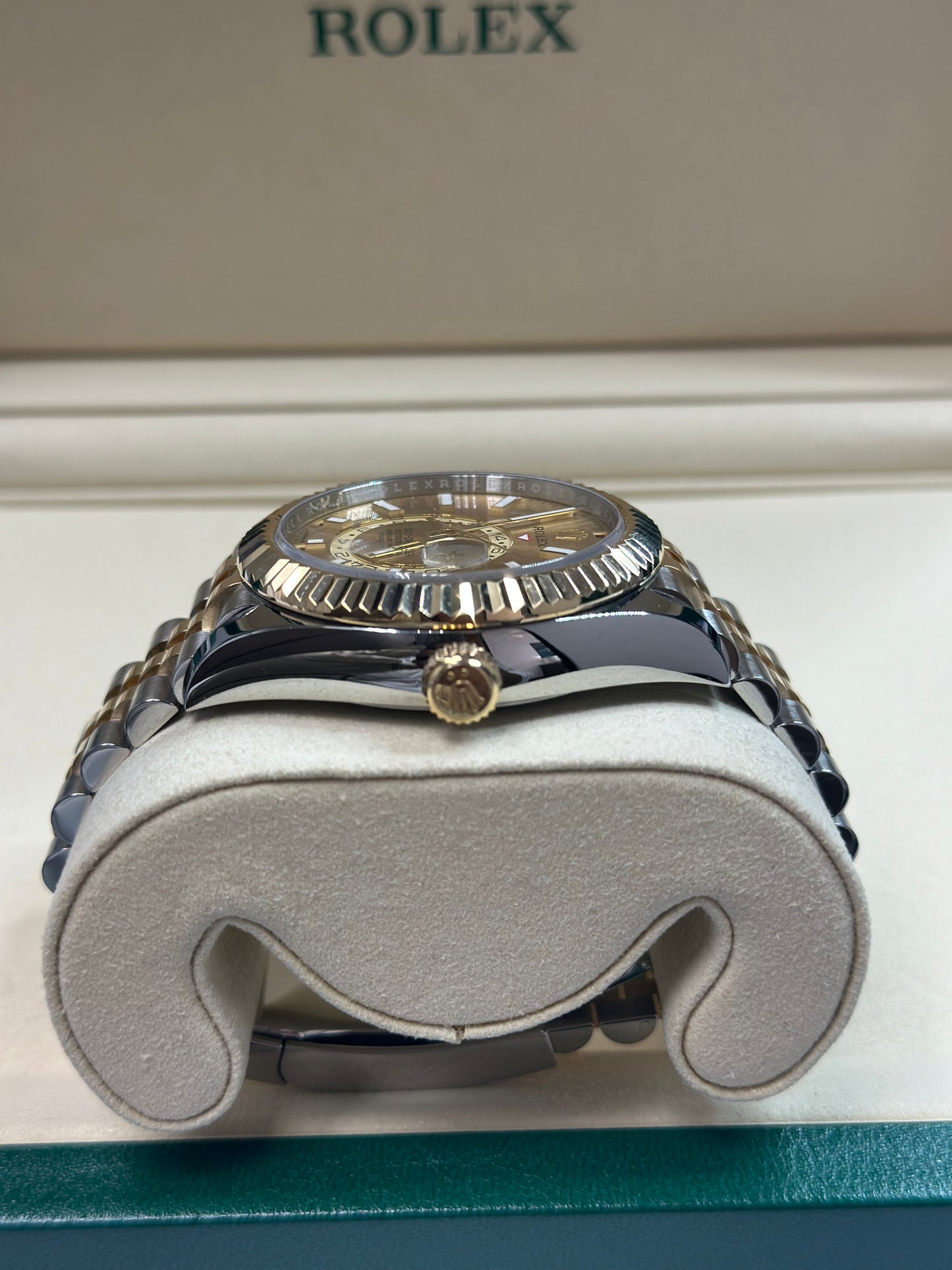 Rolex SkyDweller Champagne Index Dial on Jubilee 336933 Papers 2024