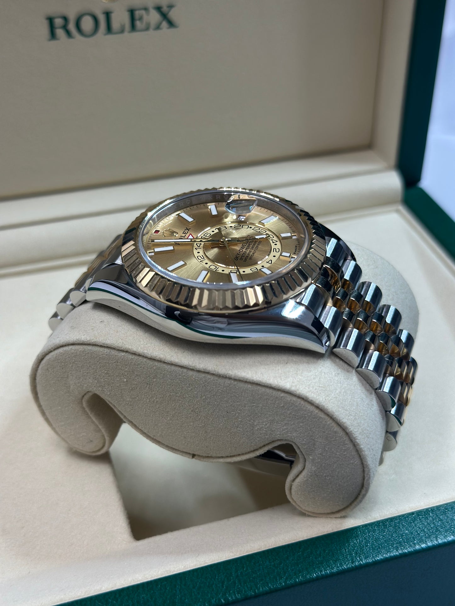 Rolex SkyDweller Champagne Index Dial on Jubilee 336933 Papers 2024