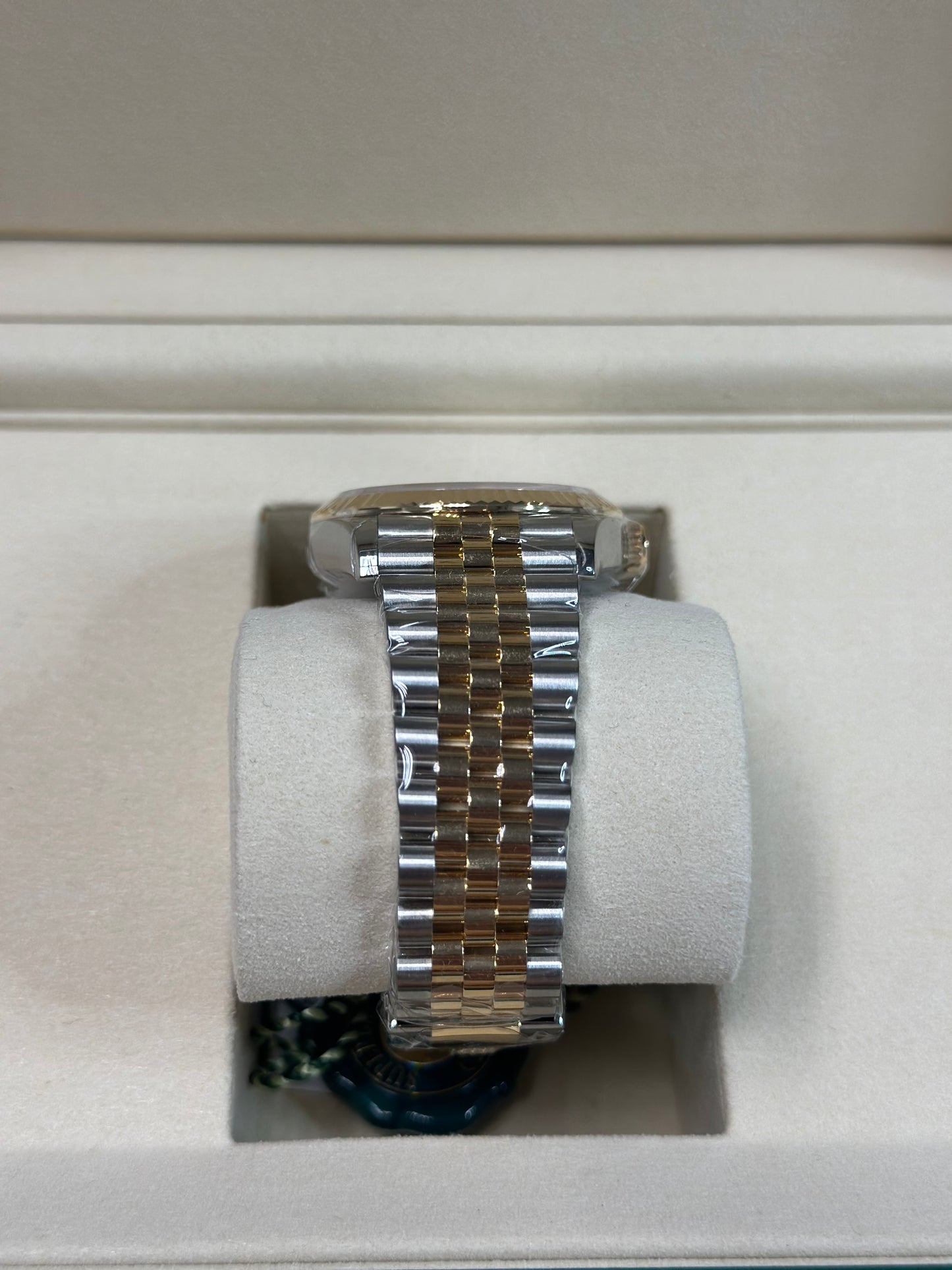 Rolex Datejust 36 Silver Diamond Roman Vi And Ix Dial on Jubilee 126233 Papers 2026