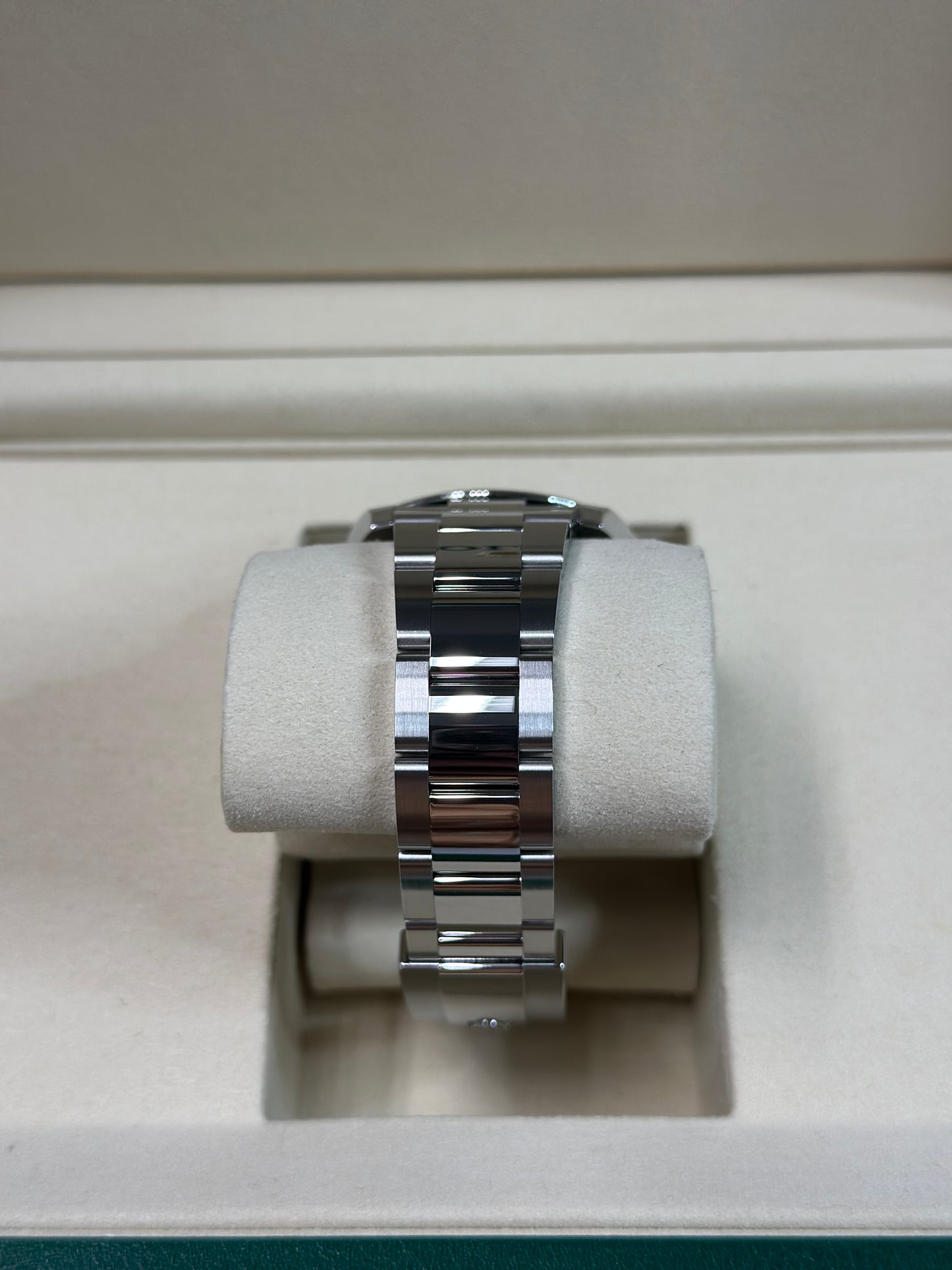 Rolex Datejust 41 White Roman Dial on Oyster 126300 Papers 2026