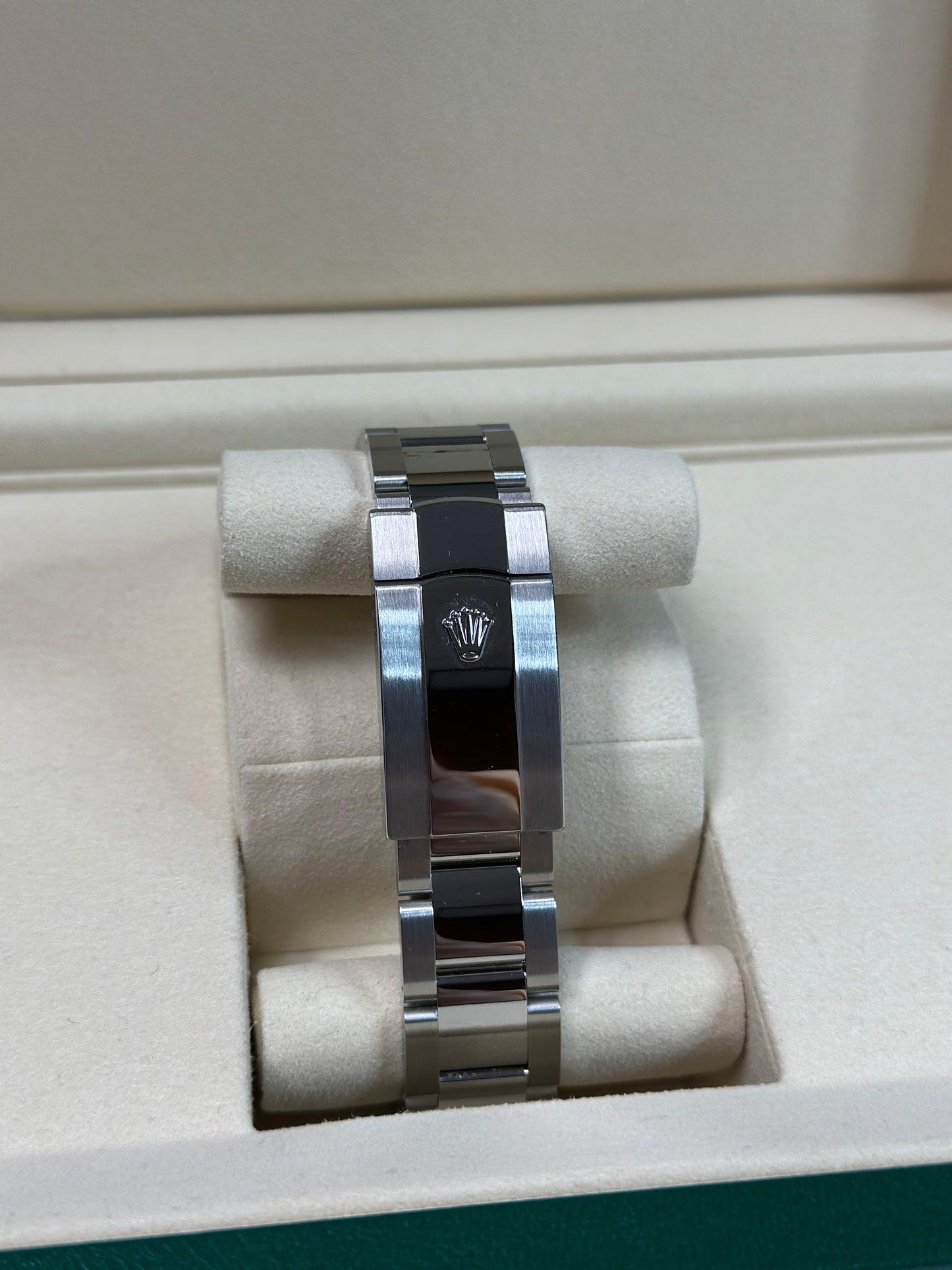 Rolex Datejust 36 White Roman Dial on Oyster 126200 Papers 2026