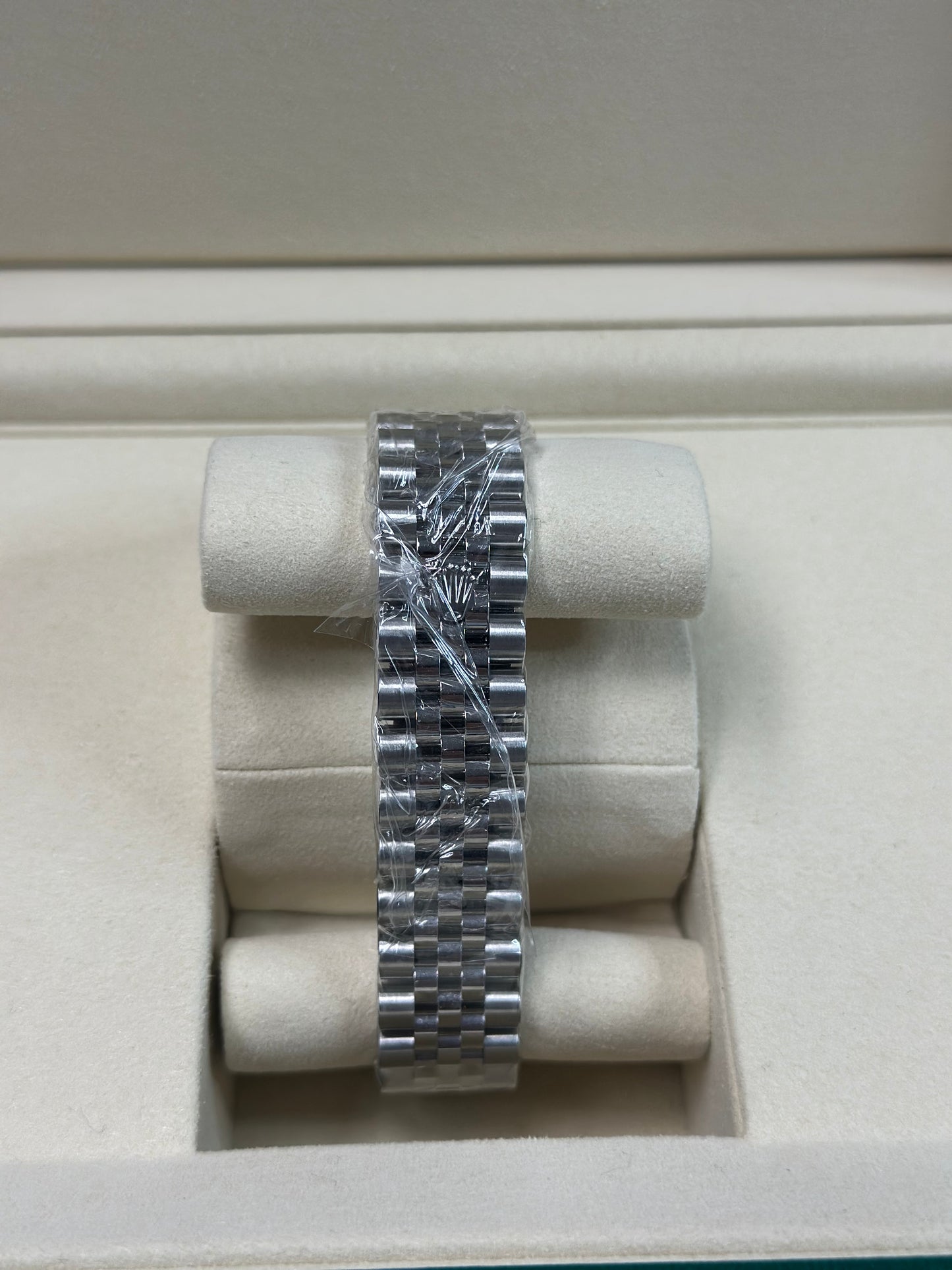 Rolex Datejust 31 Aubergine Roman Diamond 6 Dial on Jubilee 278274 Papers 2026