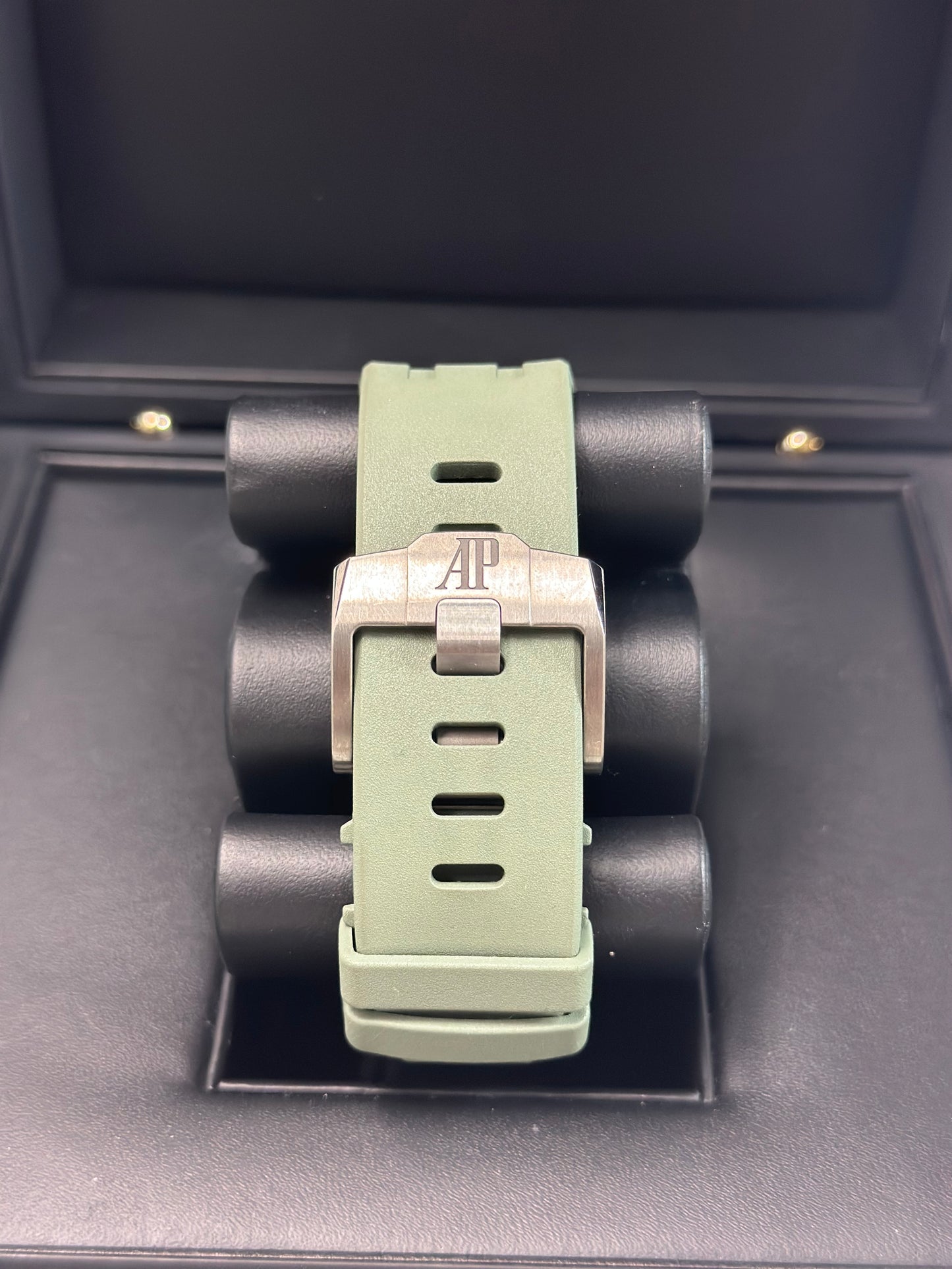 Audemars Piguet Royal Oak Offshore Chronograph GREEN Dial on Rubber Strap 26420IO.OO.A009CA.01 Complete 2026