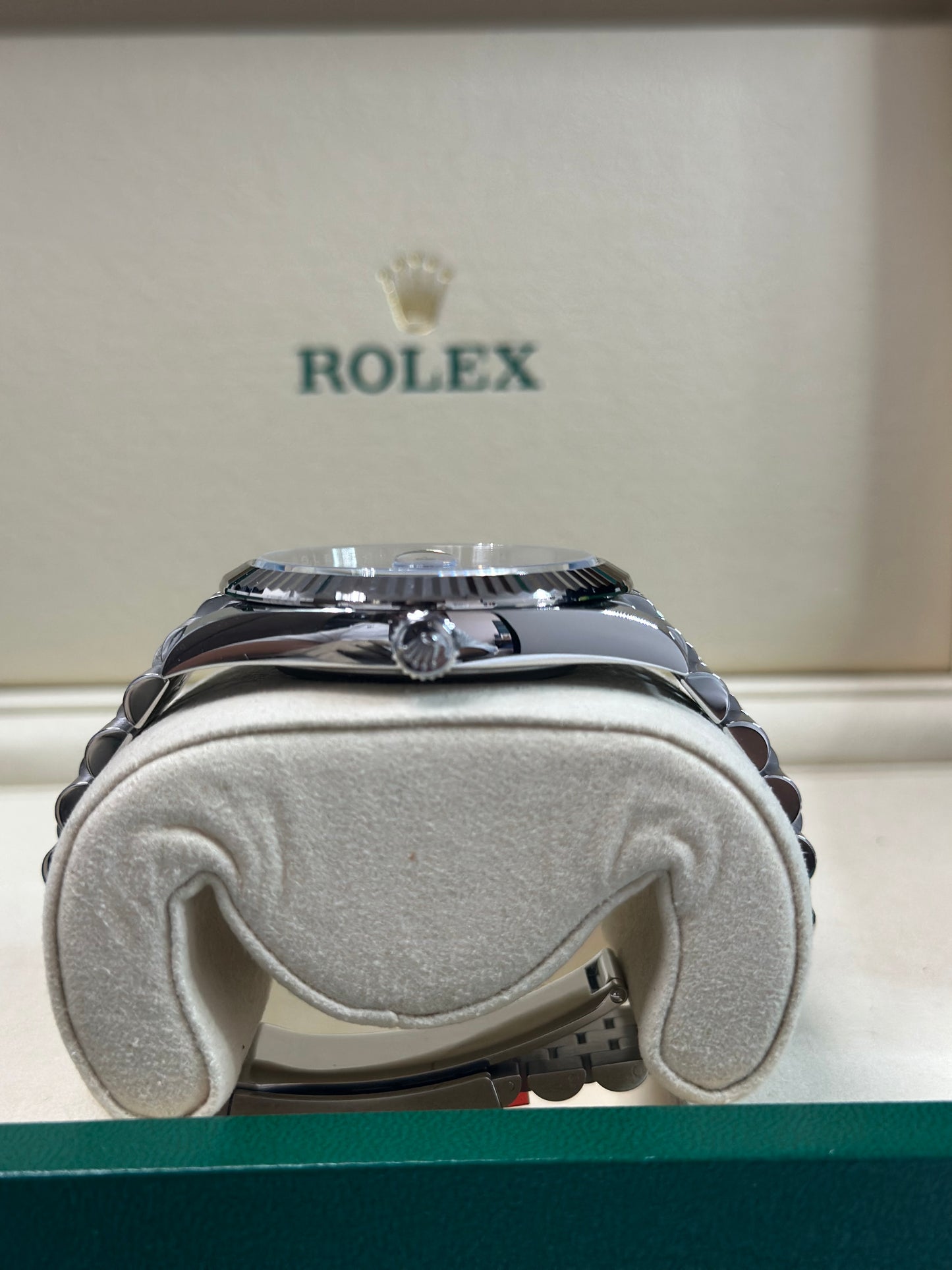 Rolex Datejust 41 Blue Roman Dial on Jubilee 126334 Papers 2026