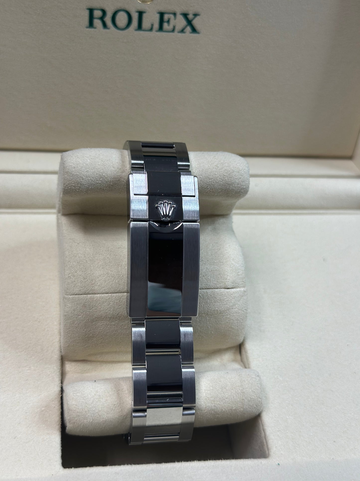 Rolex Daytona Black Index Dial on Oyster 126500LN Papers 2026