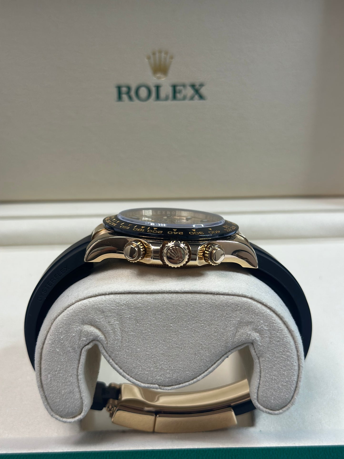 Rolex Daytona Champagne And Index Dial on Oysterflex 116518LN Papers 2018