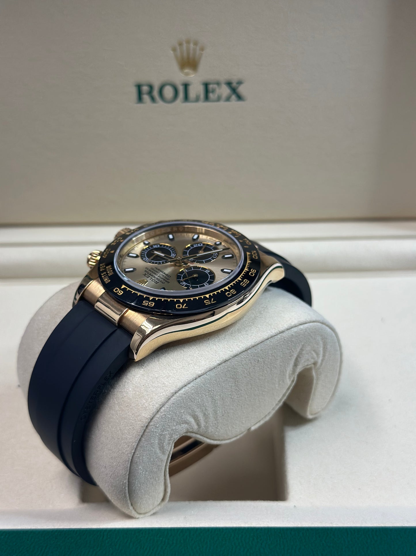 Rolex Daytona Champagne And Index Dial on Oysterflex 116518LN Papers 2018