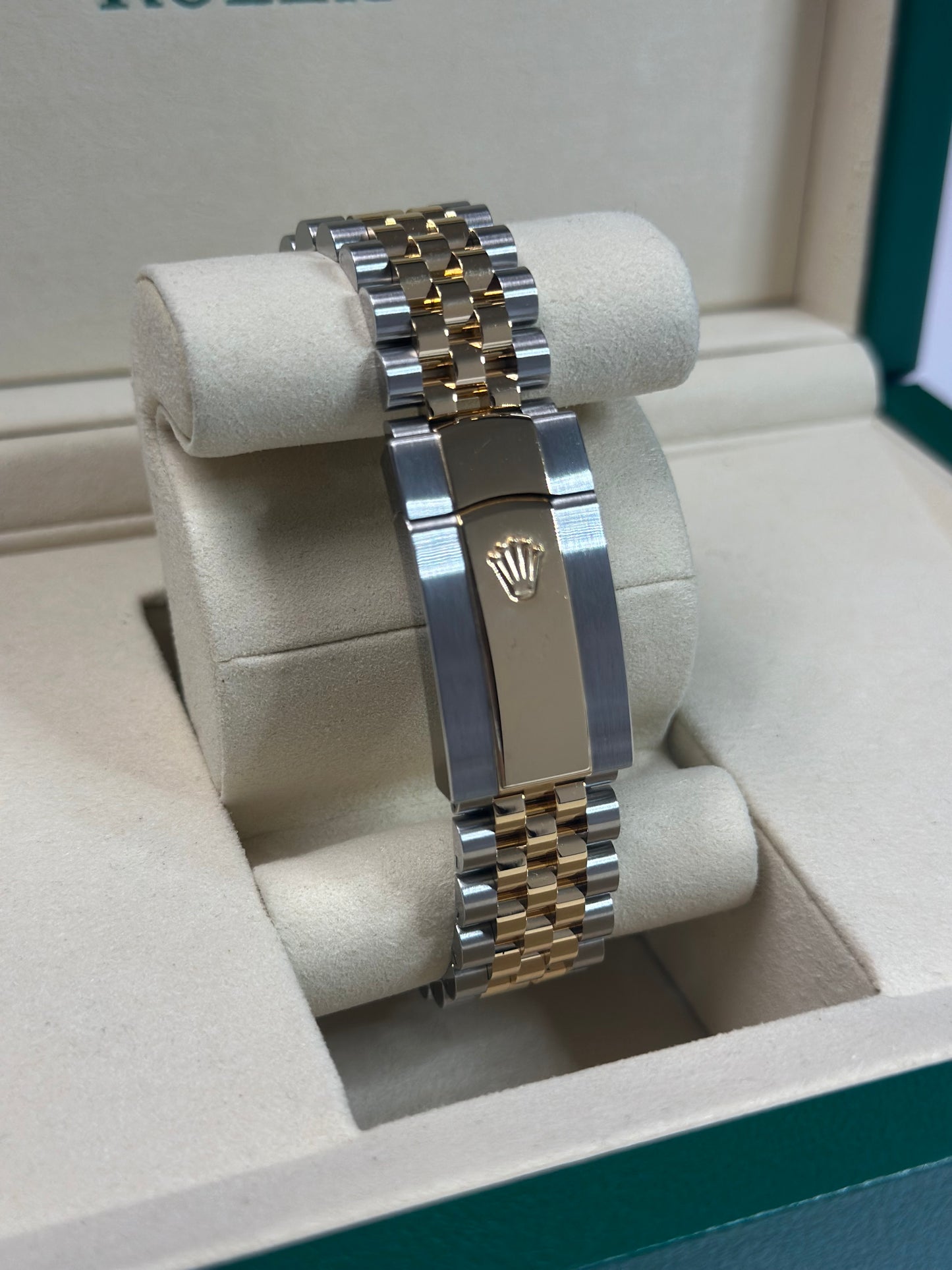 Rolex Datejust 36 Champagne Index Dial on Jubilee 126233 Papers 2026