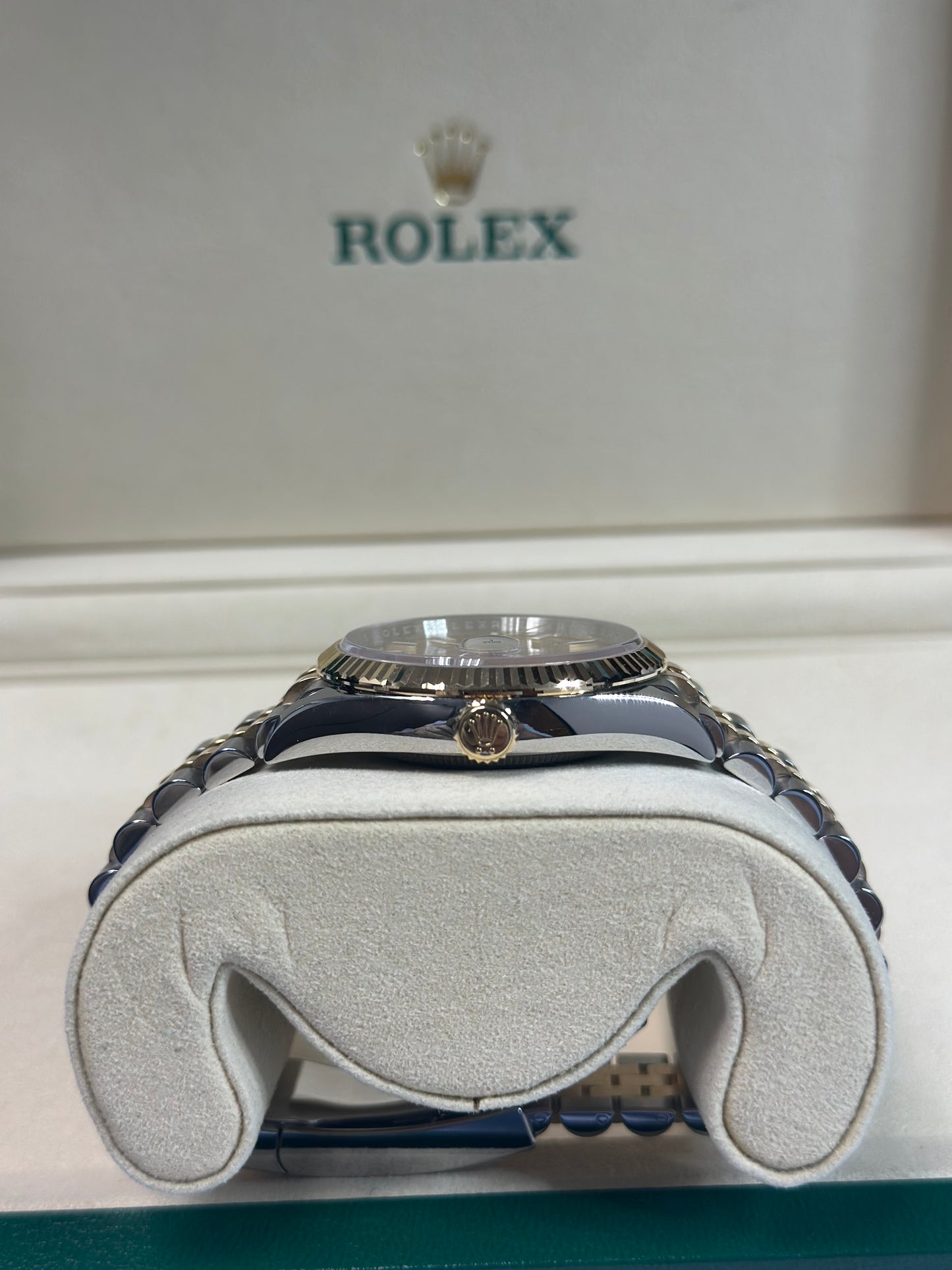 Rolex Datejust 36 Champagne Index Dial on Jubilee 126233 Papers 2026