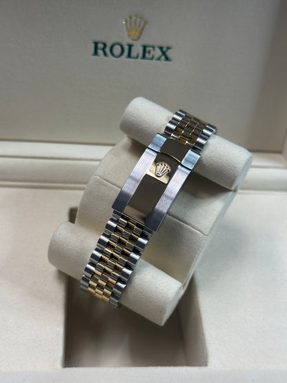 Rolex Datejust 36 SILVER Roman diamond six & nine Dial on Jubilee 126233 Papers 2026