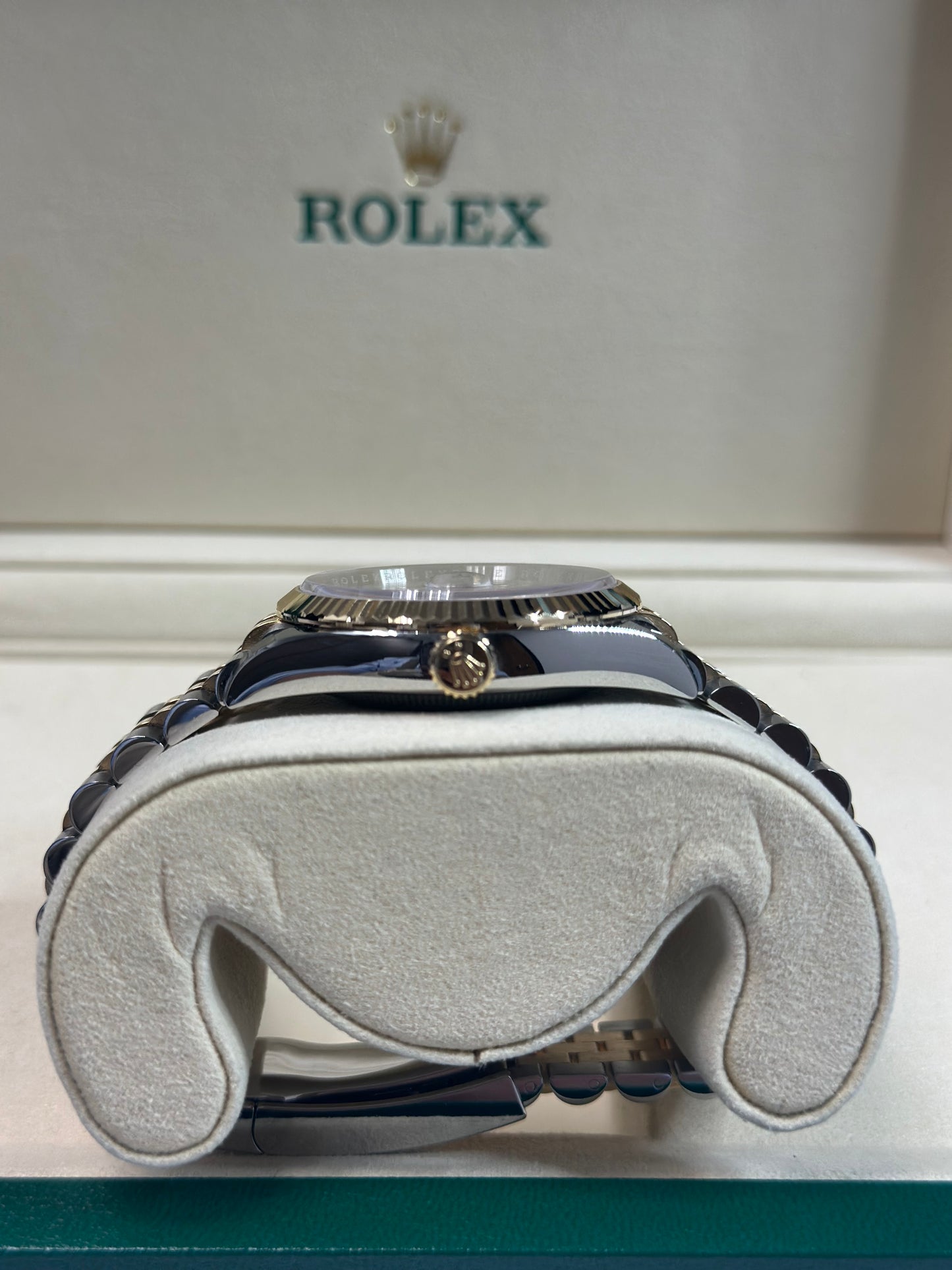 Rolex Datejust 36 SILVER Roman diamond six & nine Dial on Jubilee 126233 Papers 2026