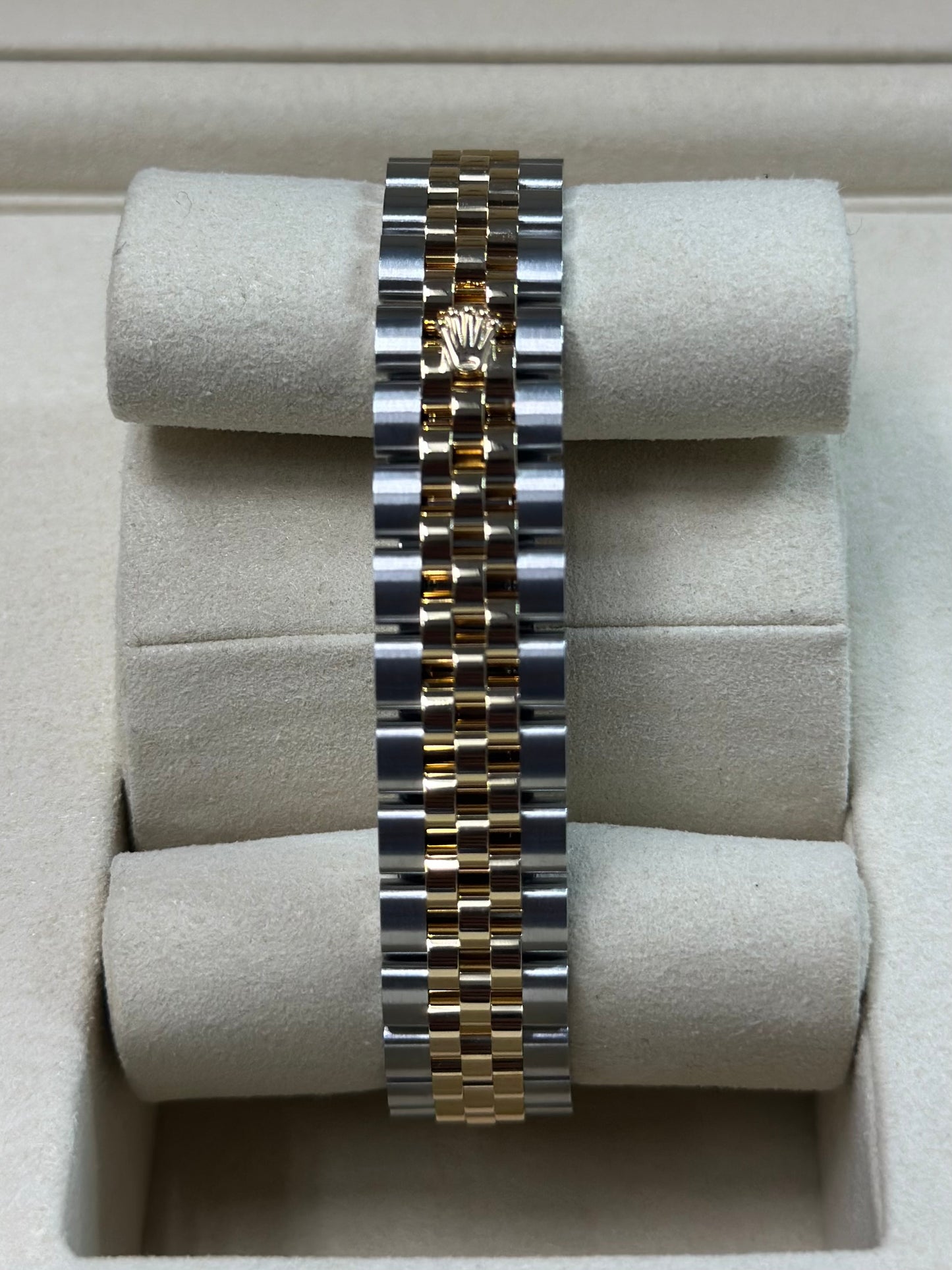 Rolex Datejust Lady Champagne Diamond Dial on Jubilee 279173 Papers 2026