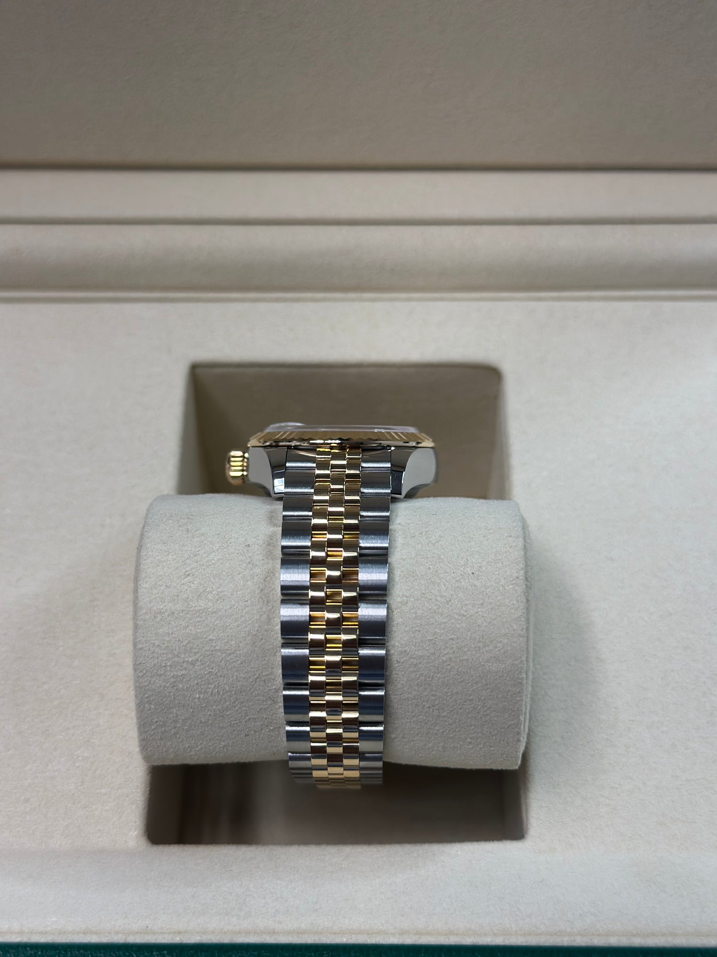 Rolex Datejust Lady Champagne Diamond Dial on Jubilee 279173 Papers 2026