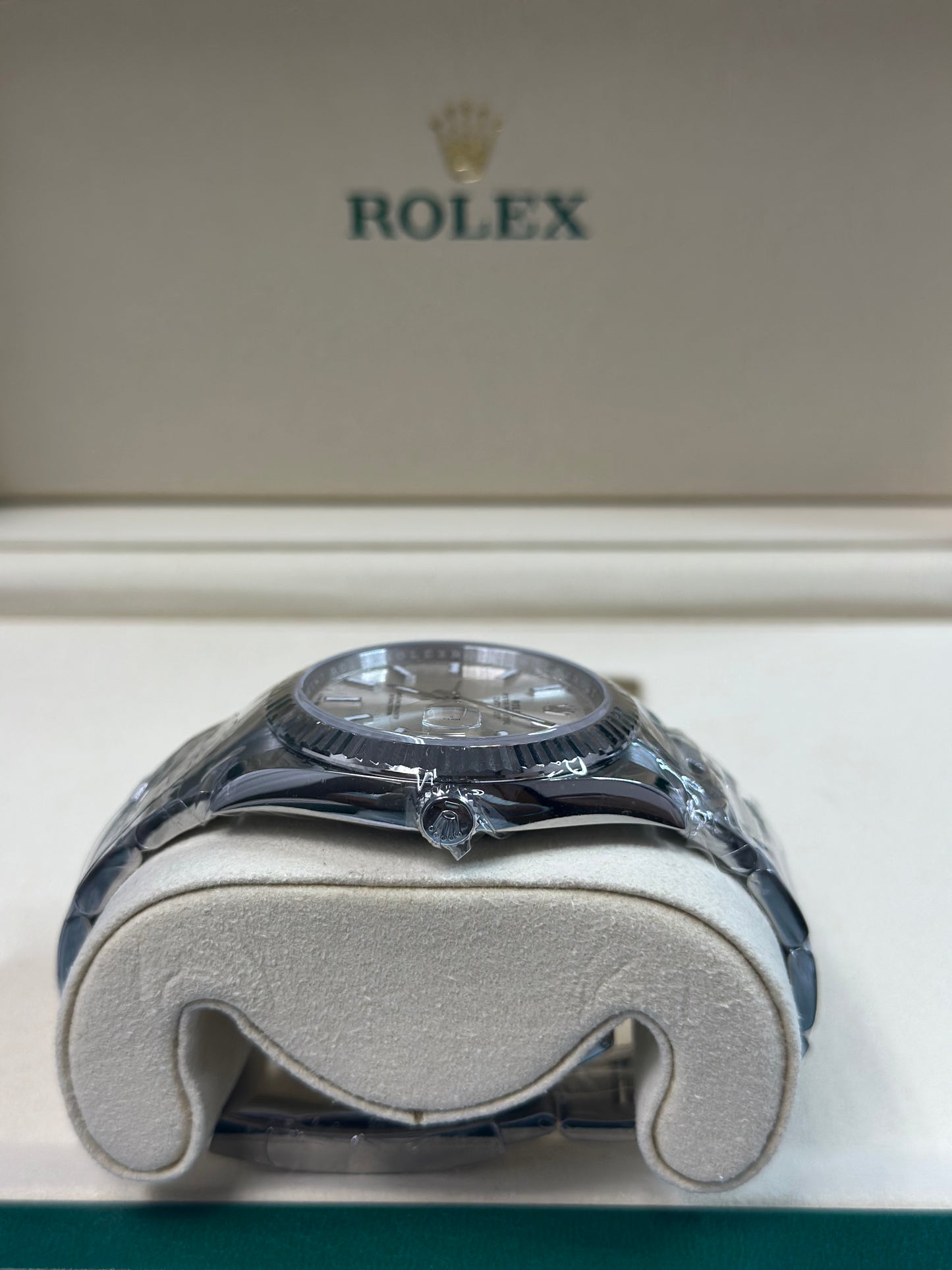 Rolex Datejust 41 Silver Index Dial on Oyster 126334 Papers 2026