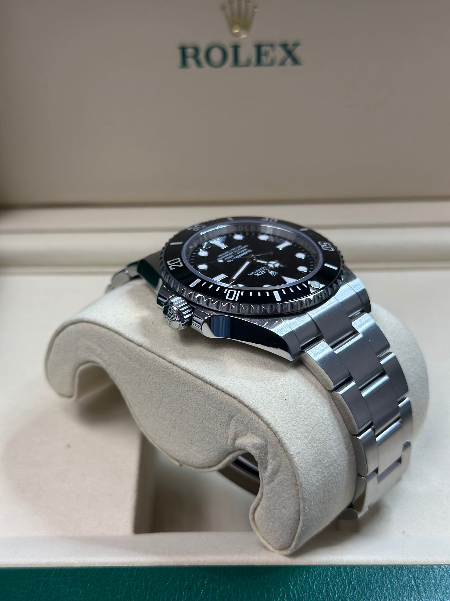 Rolex Submariner No-Date Black Dial on Oyster 124060 Papers 2025