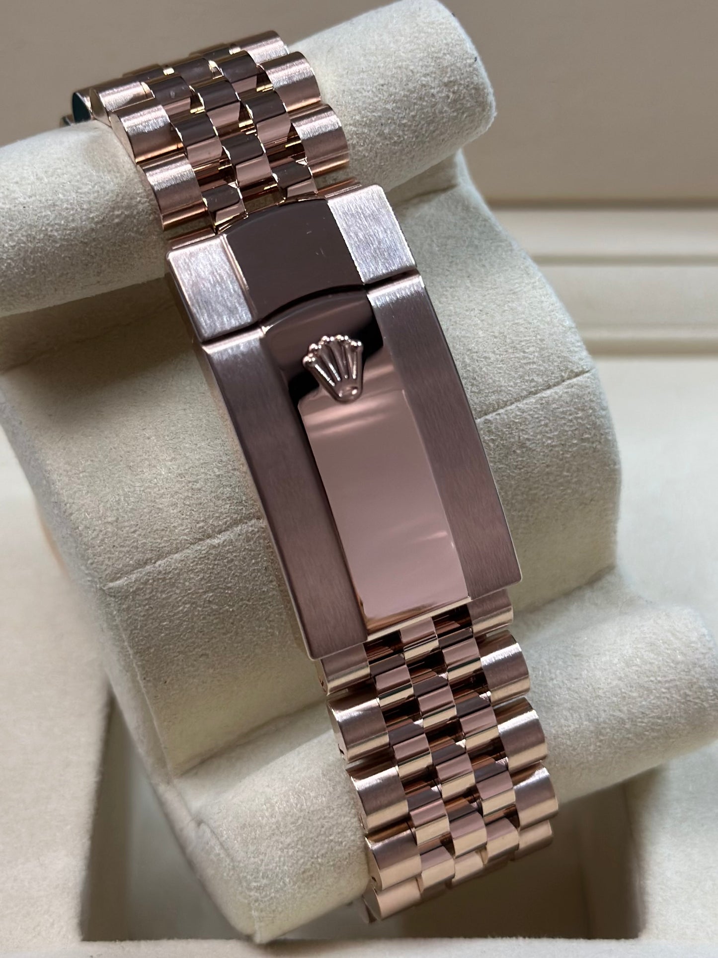 Rolex SkyDweller Chocolate Dial on Jubilee 336935 Card 2025