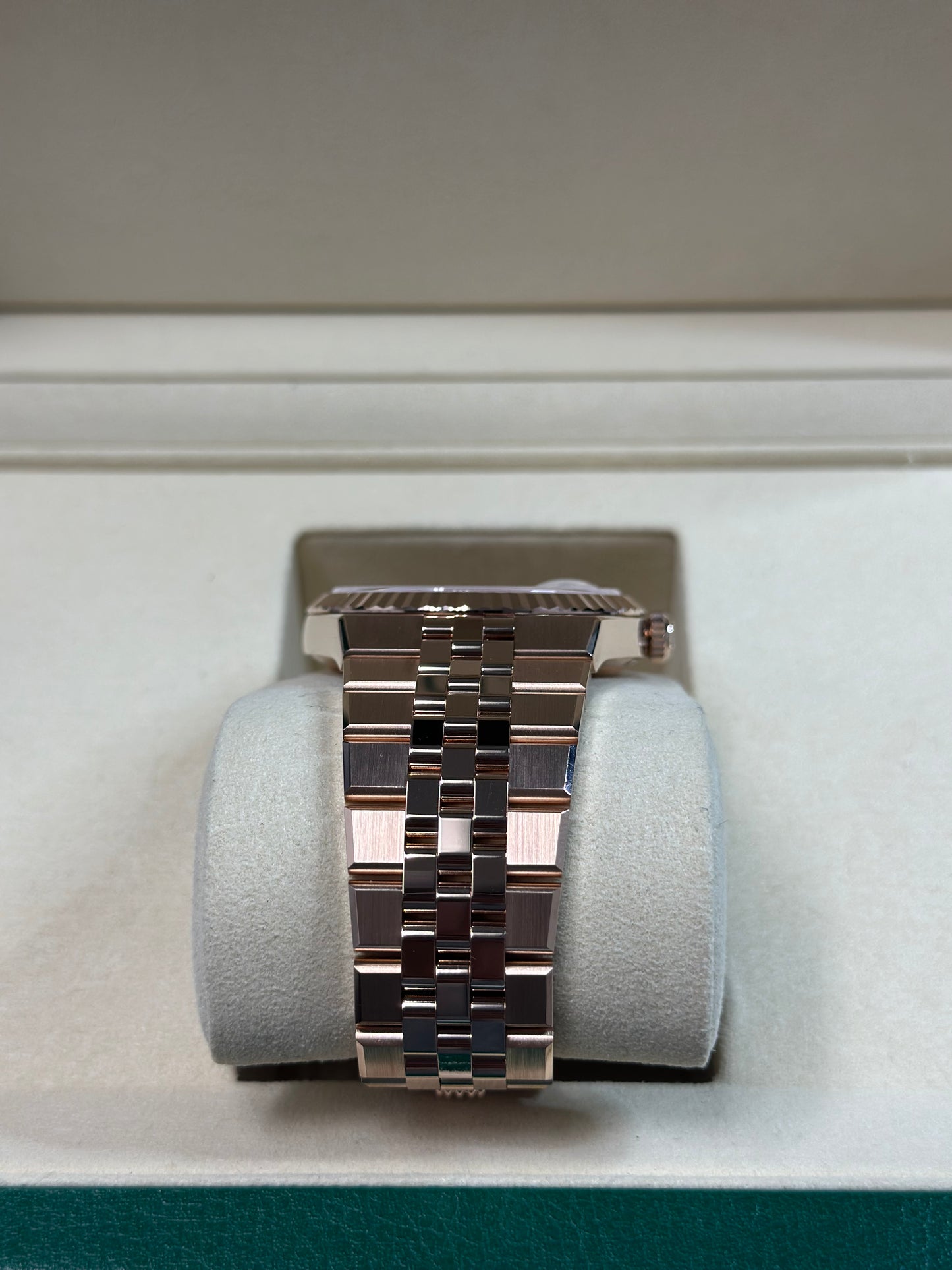 Rolex Land-Dweller 40 White Honeycomb Dial on Flat Jubilee 127335 Papers 2026