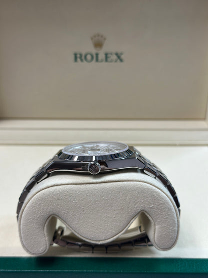 Rolex Land-Dweller 40 White Honeycomb Dial on Flat Jubilee 127334 Papers 2026