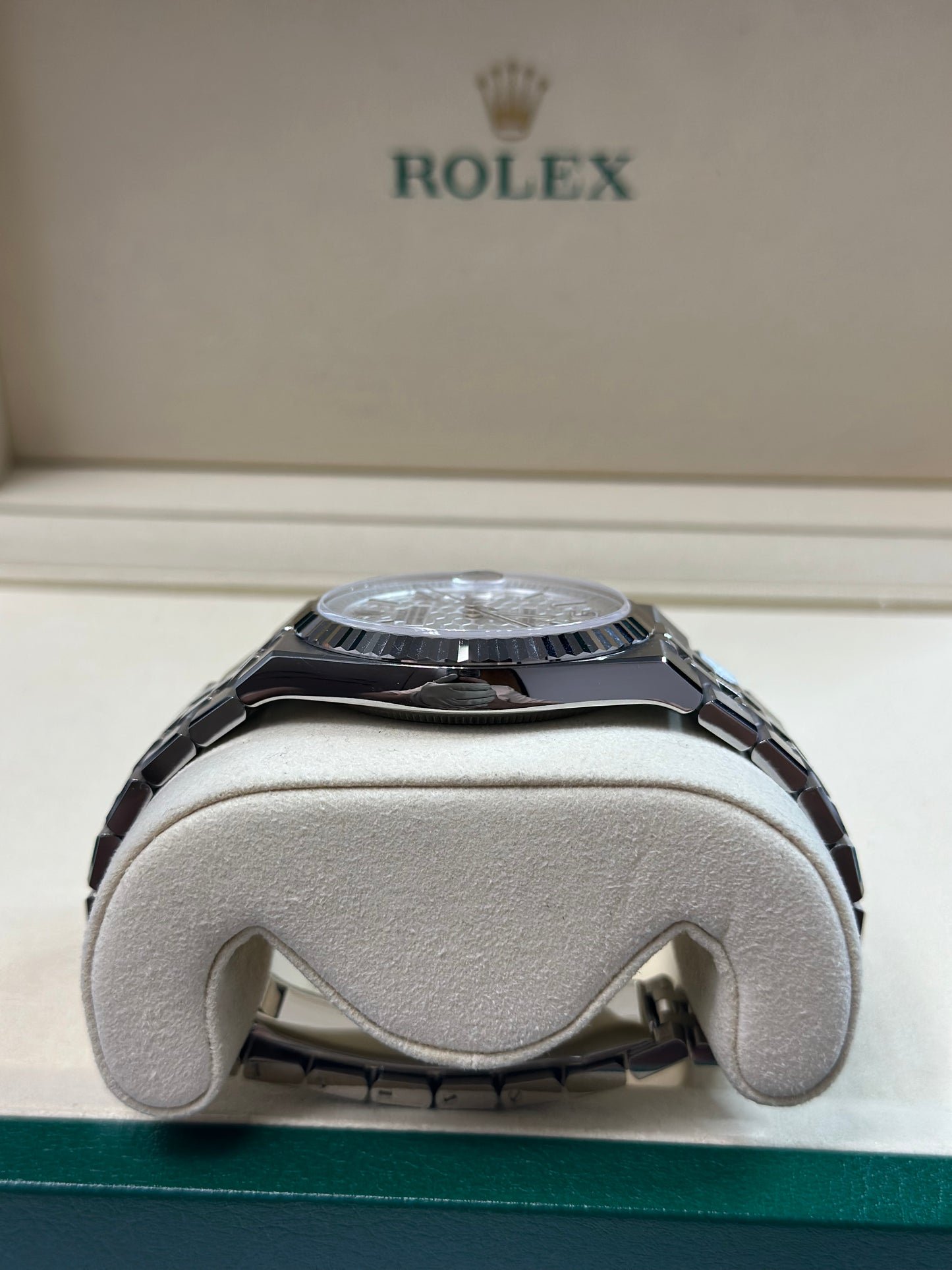 Rolex Land-Dweller 40 White Honeycomb Dial on Flat Jubilee 127334 Papers 2026
