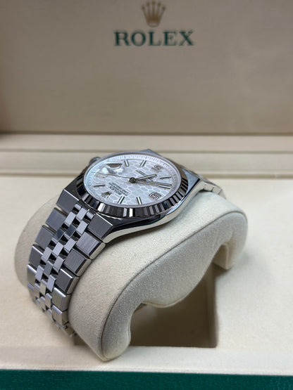 Rolex Land-Dweller 40 White Honeycomb Dial on Flat Jubilee 127334 Papers 2026