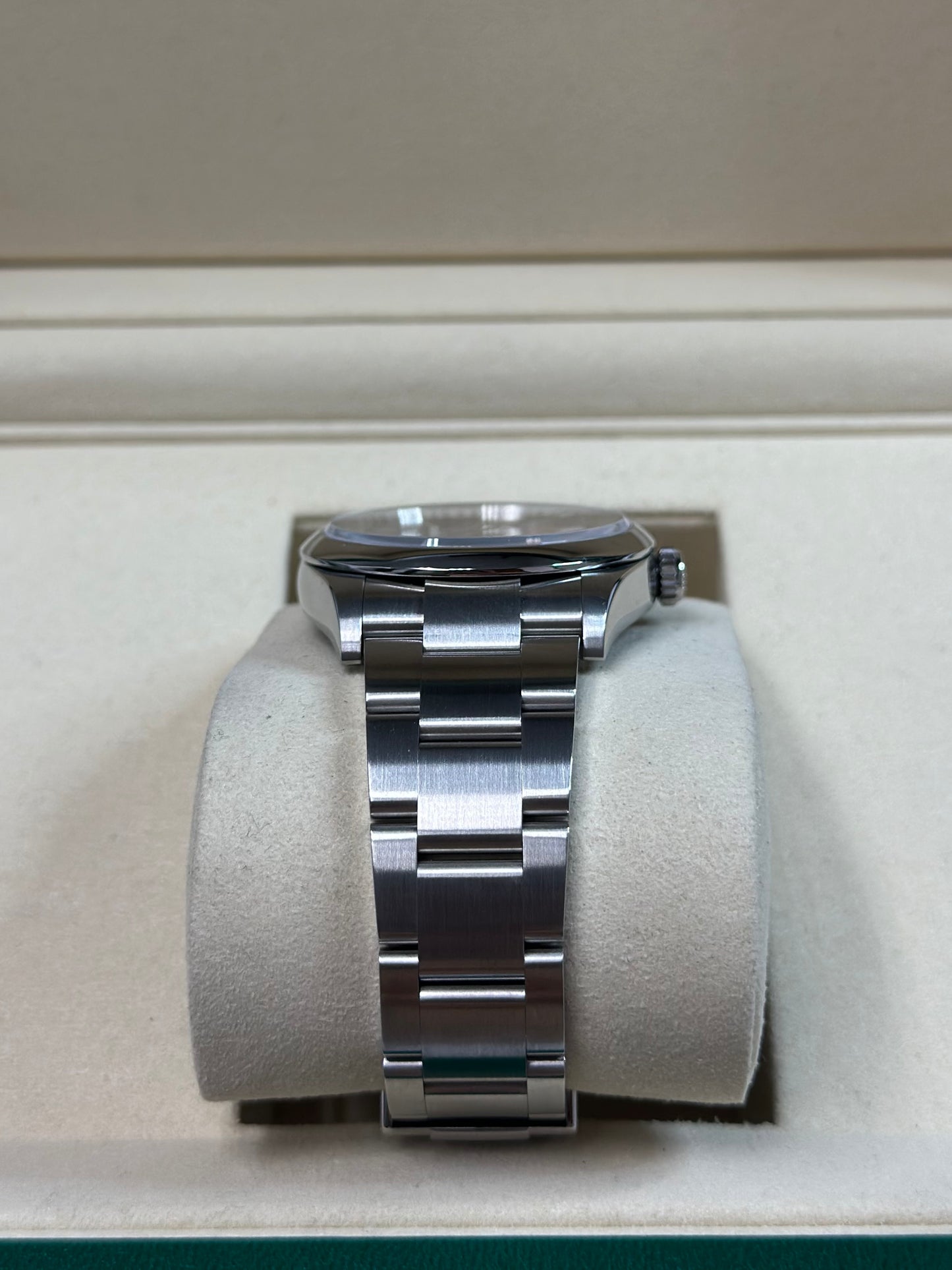 Rolex Oyster Perpetual 36 celebration Dial on Oyster 126000 Papers 2026