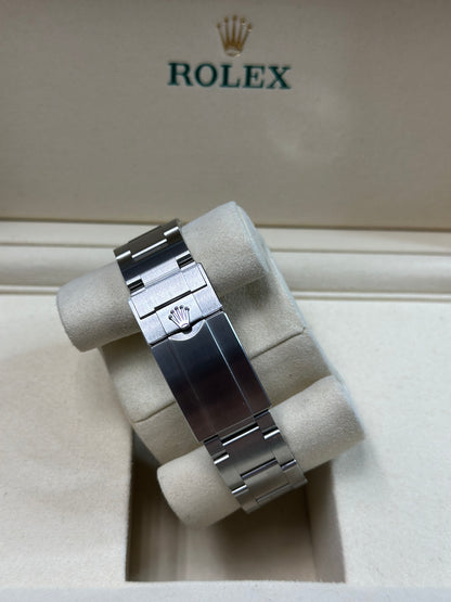 Rolex Airking Black Dial on Oyster 126900 Papers 2026