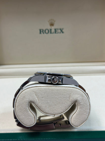 Rolex Airking Black Dial on Oyster 126900 Papers 2026