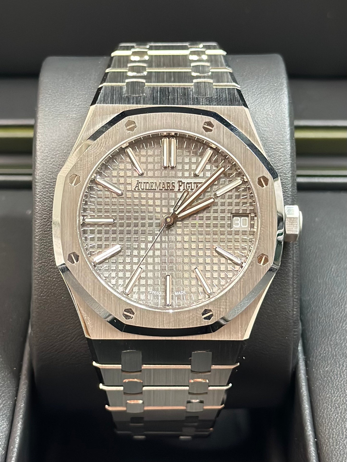 Audemars Piguet Royal Oak Selfwinding Grey Dial on Bracelet 15510ST.OO.1320ST.10 Papers 2026