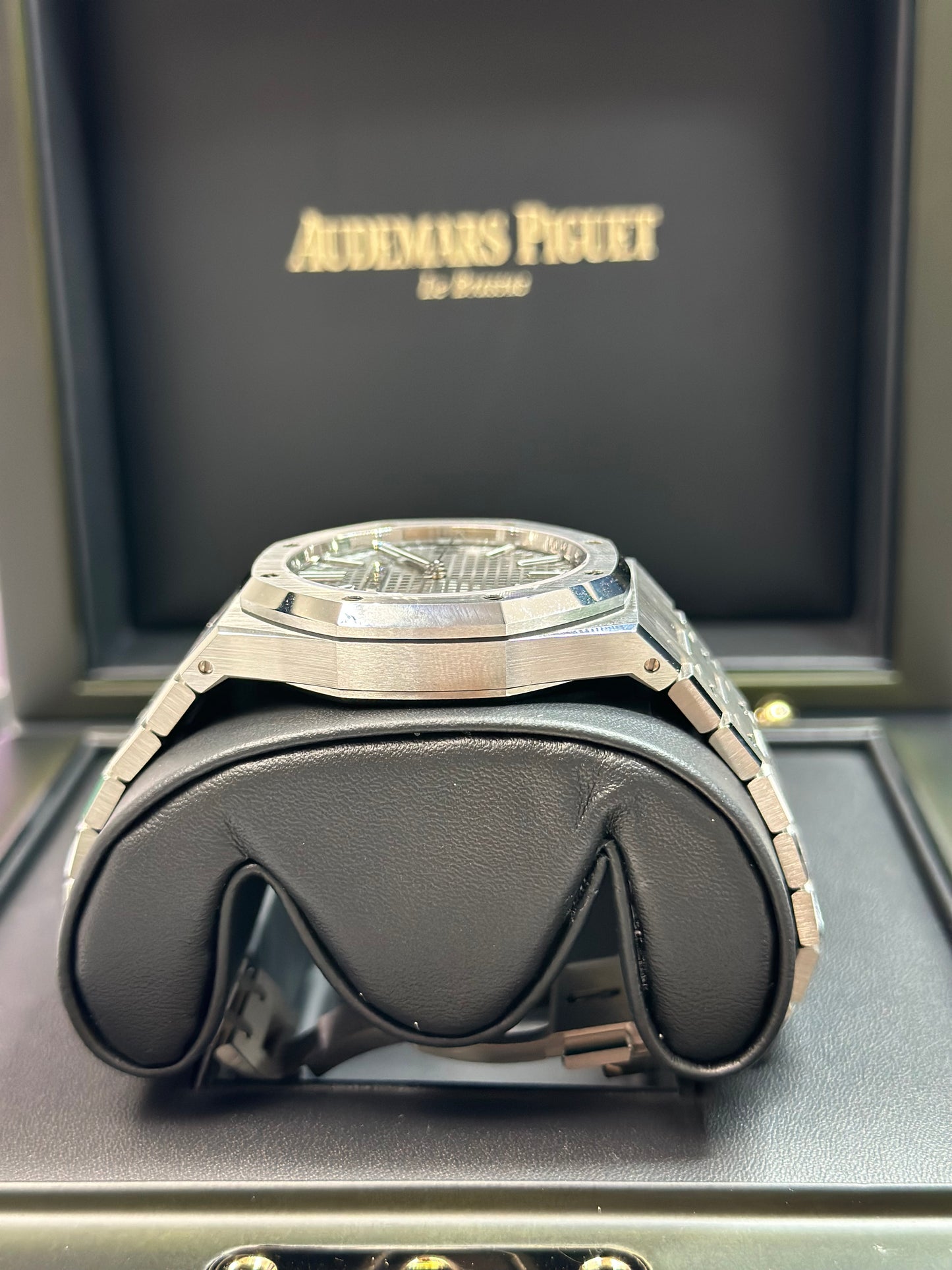 Audemars Piguet Royal Oak Selfwinding Grey Dial on Bracelet 15510ST.OO.1320ST.10 Papers 2026