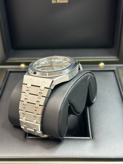 Audemars Piguet Royal Oak Selfwinding Grey Dial on Bracelet 15510ST.OO.1320ST.10 Papers 2026