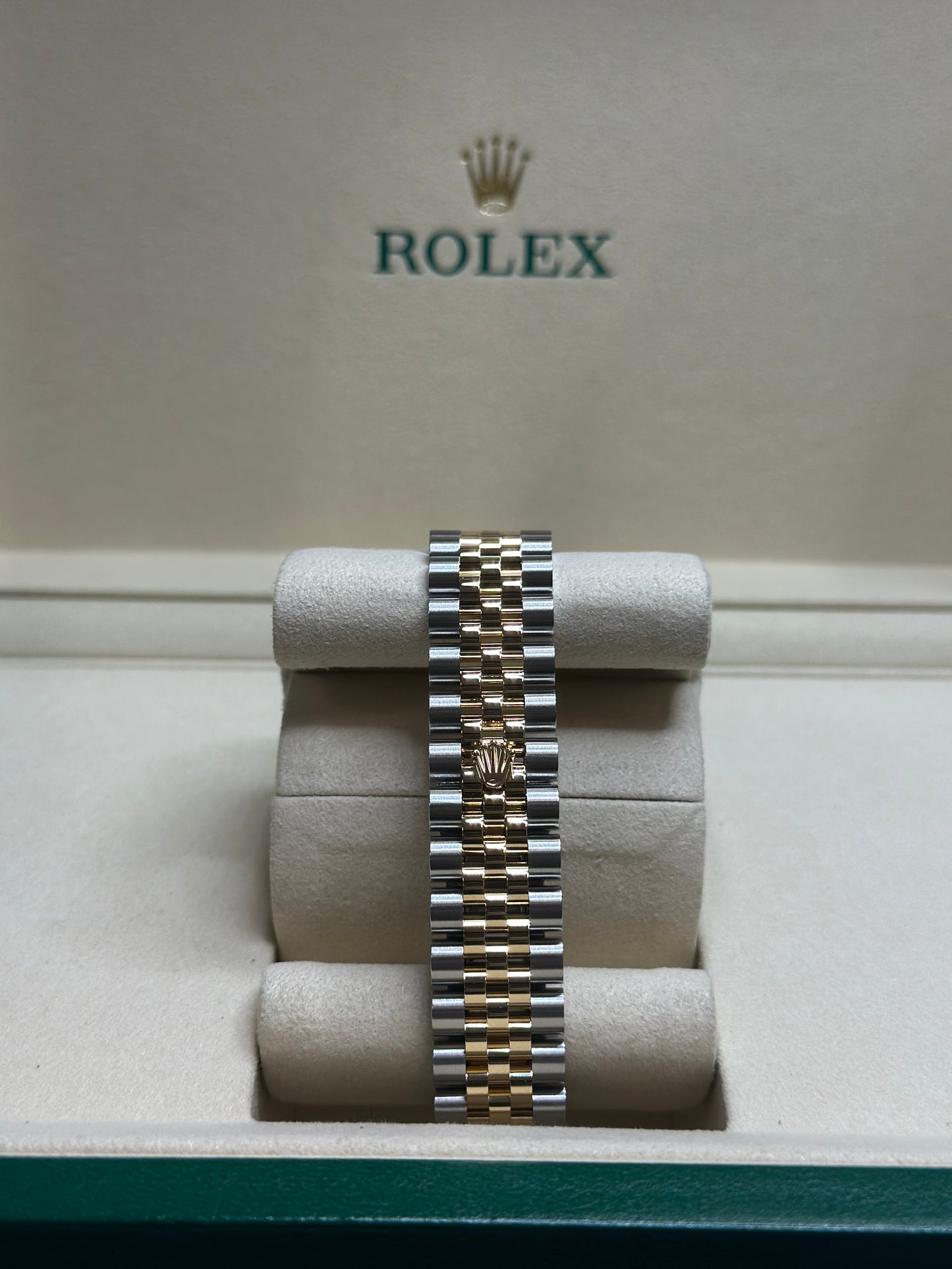 Rolex Datejust 31 Dark Mother-Of-Pearl Diamond Dial on Jubilee 278273 Complete 2026