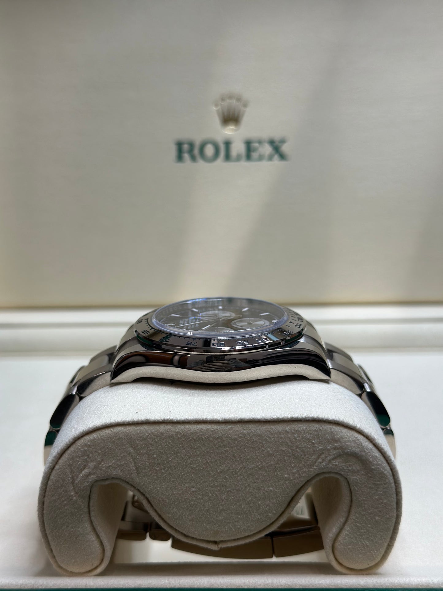 Rolex Daytona Black And Steel Index Dial on Oyster 126509 Complete 2025